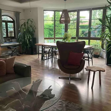 Villa Spacious With An Outdoor Pool In