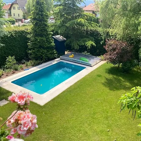 Spacious With An Outdoor Pool In Villa Cernosice