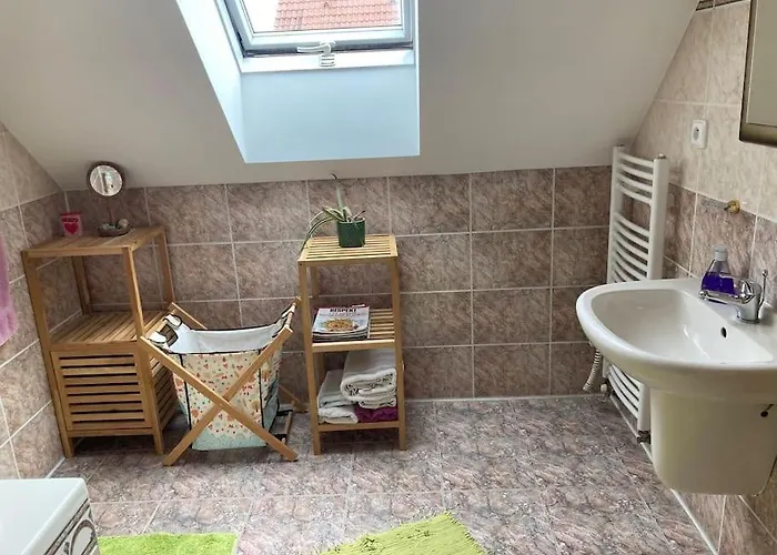 Spacious With An Outdoor Pool In Willa